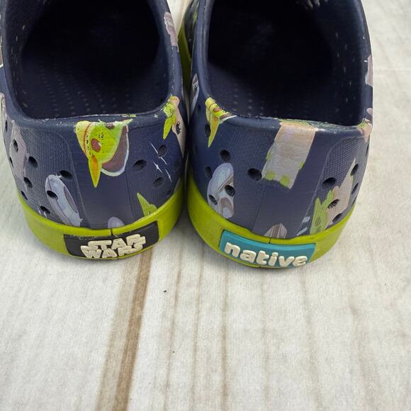 Kids Star Wars The Mandalorian Grogu Native Shoes Clogs Slip On Size 8C - Picture 6 of 7